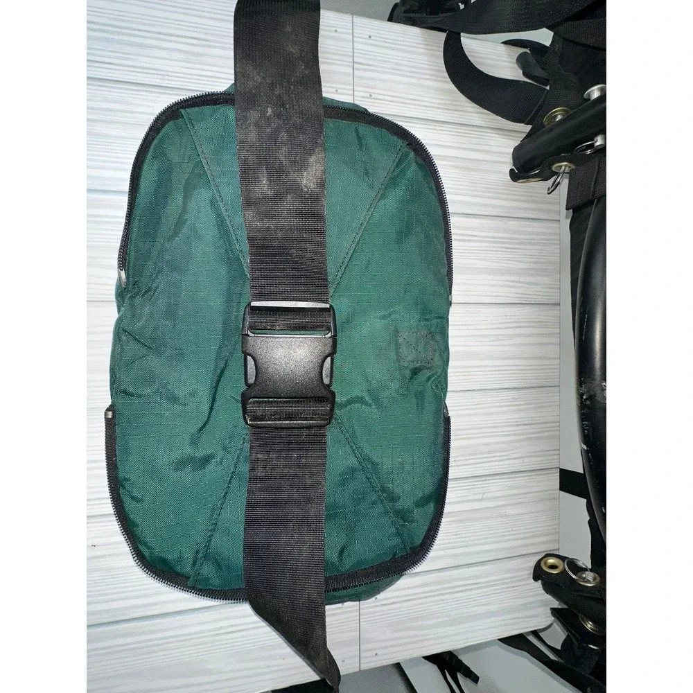 REI Trekker Wonderland‎ Backpack Rucksack Green Black Camping Hiking Outdoor Bag